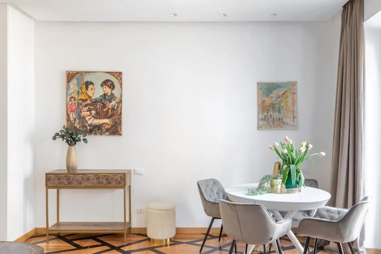 Iflat Luxury Navona Apartment Rome Italy